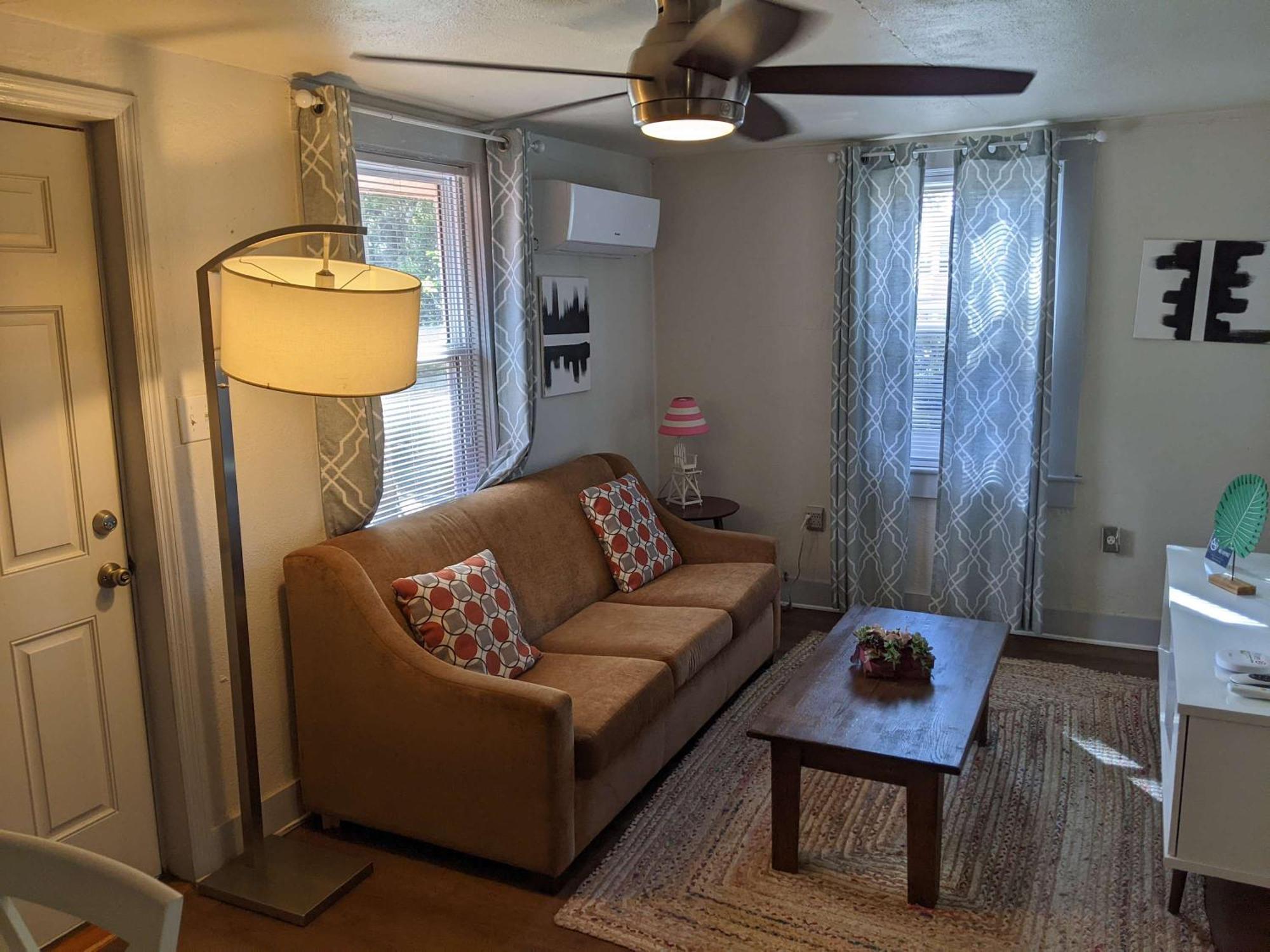 Retro Rainbow At Herb River-Orange Oasis #2-Upstairs Savannah Bagian luar foto